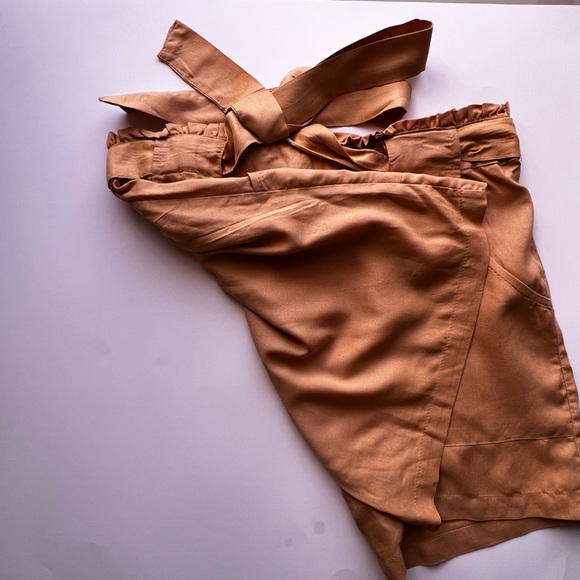 Dress shorts, yellow size 8 . PRIMARK CARES - Picture 10 of 14